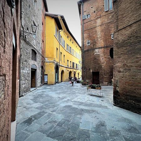 Kami-Central Beautiful Apartment Over The Roofs Siena Exterior foto